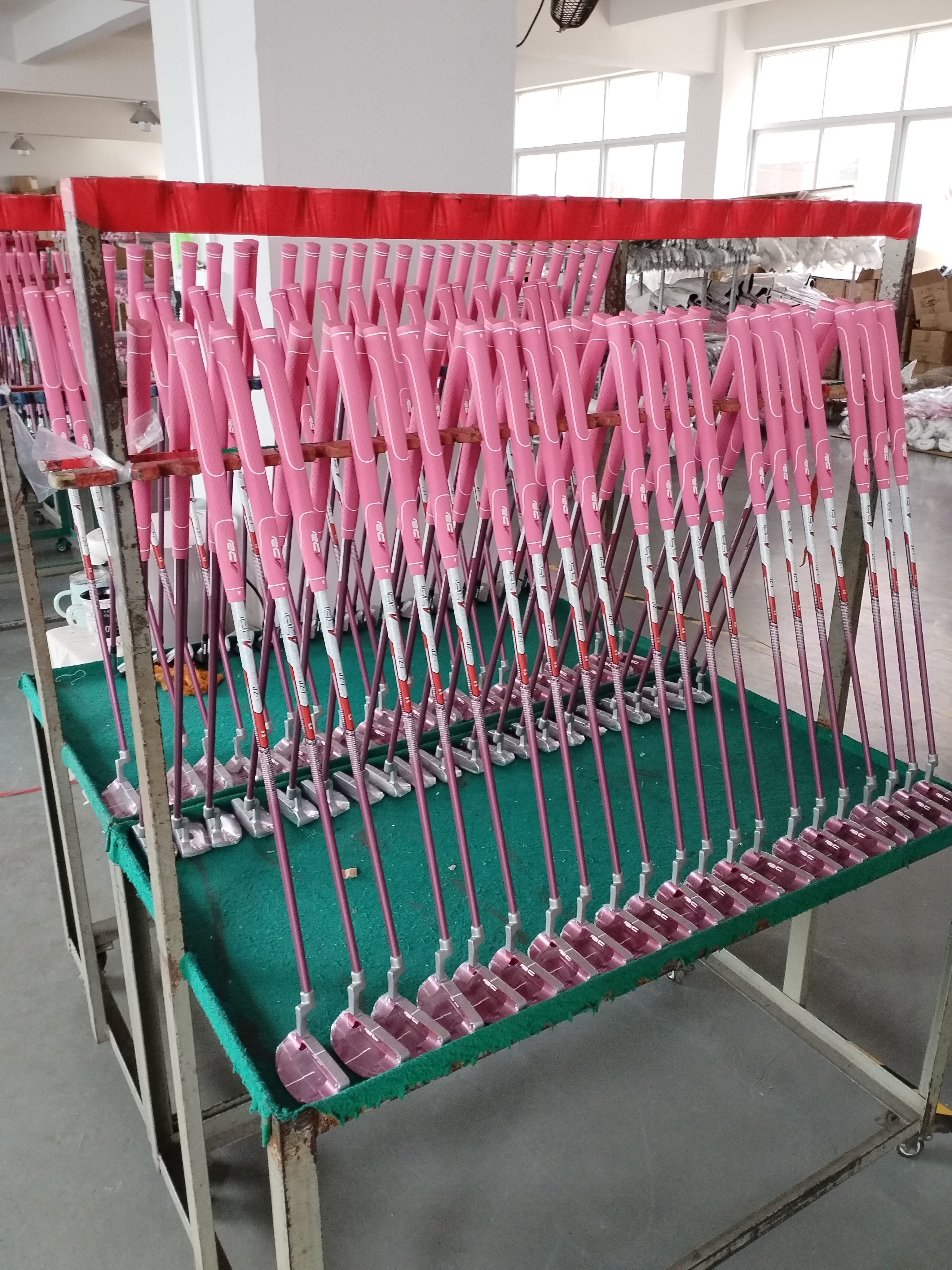 キリン ぶっ飛び オシャレ Zoffy レディース ハーフゴルフセット リンクスゴルフ レディース クリスタルキャット AGチューン